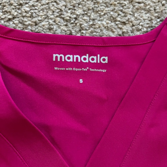 Mandala Scrub Set - Picture 4 of 6